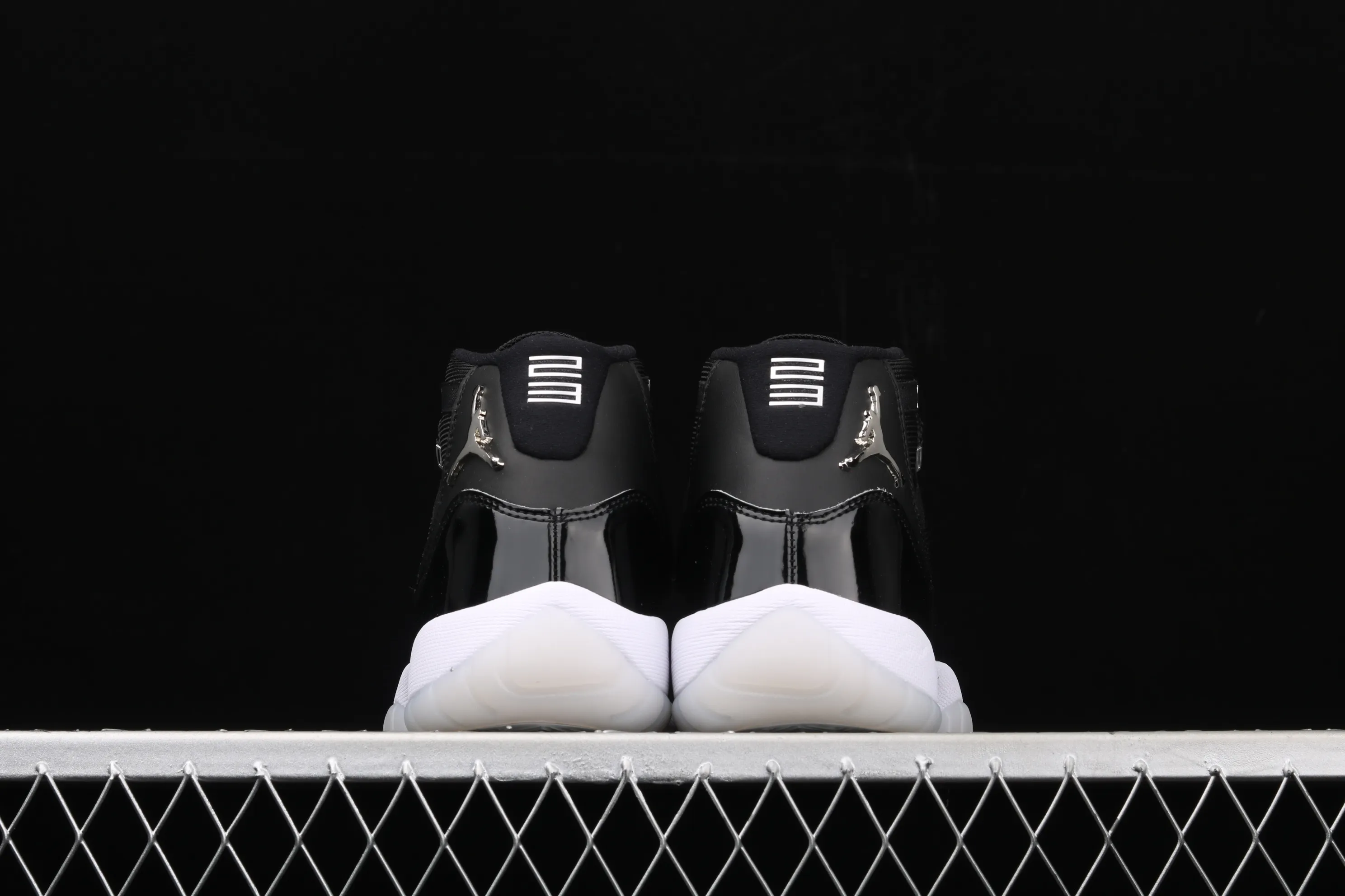 All Categories Air Jordan Jordan Series Basketball Shoes Air Jordan 11 Pure Original Version Air Jordan 11 "25th Anniversary" AJ11 Joe 11 Devil II Genuine Standard Real Carbon 378038-011